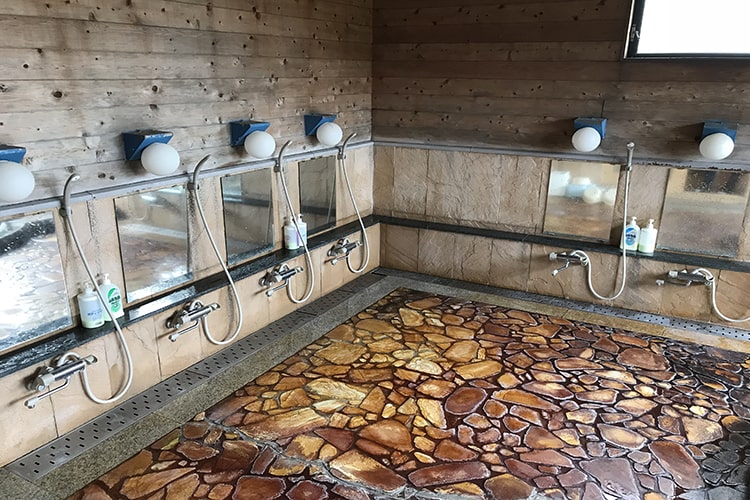 大浴場<br>※入浴可能時間内にてご利用ください。<br><a href="/spa" class="mt010">詳細をみる</a>